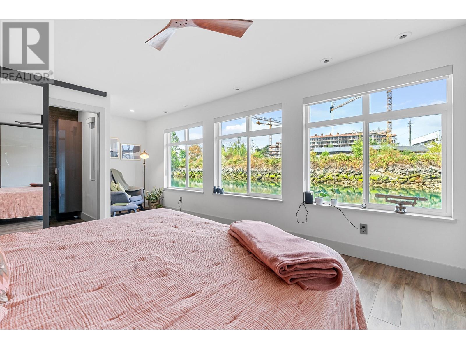 Gnb9 415 W Esplanade, North Vancouver, British Columbia  V7M 1A6 - Photo 13 - R2868744