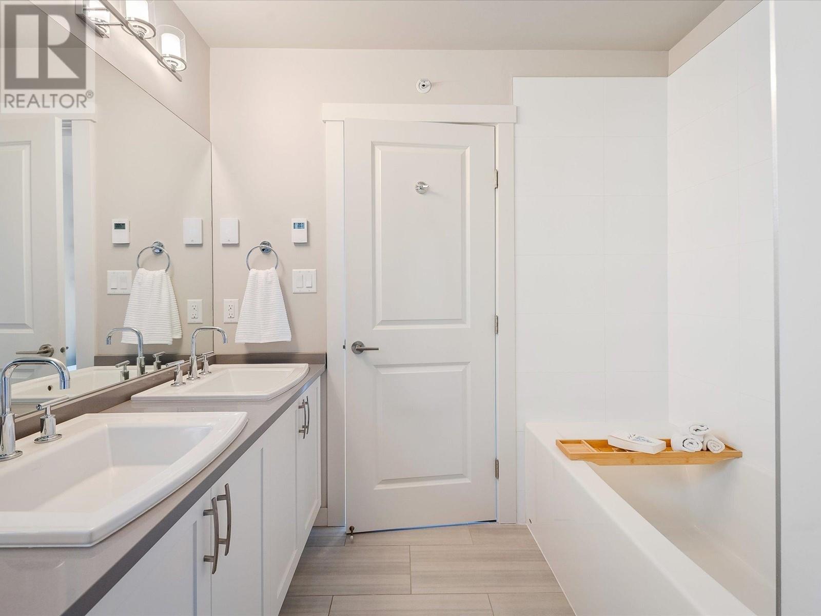 1185 Natures Gate, Squamish, British Columbia  V8B 0A9 - Photo 16 - R2868773