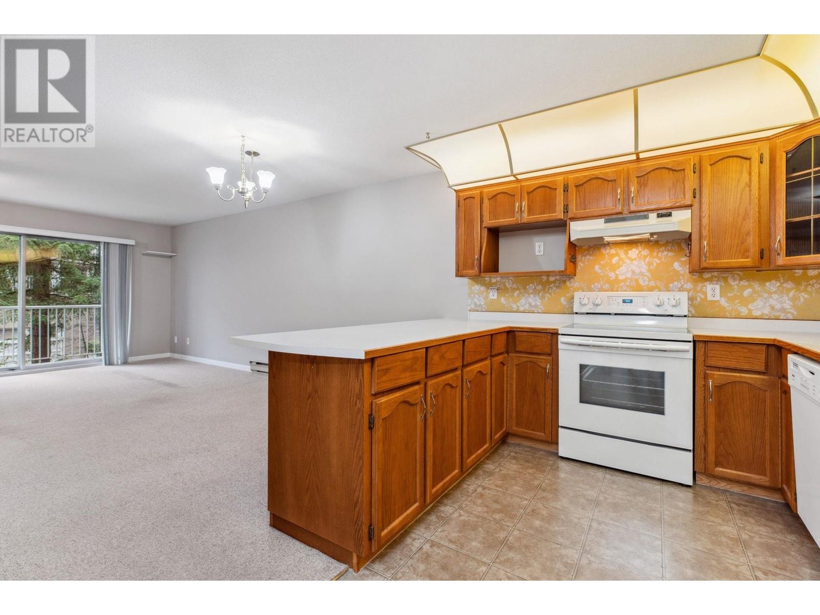 210 11601 227 Street, Maple Ridge, British Columbia  V2X 0J7 - Photo 13 - R2868801