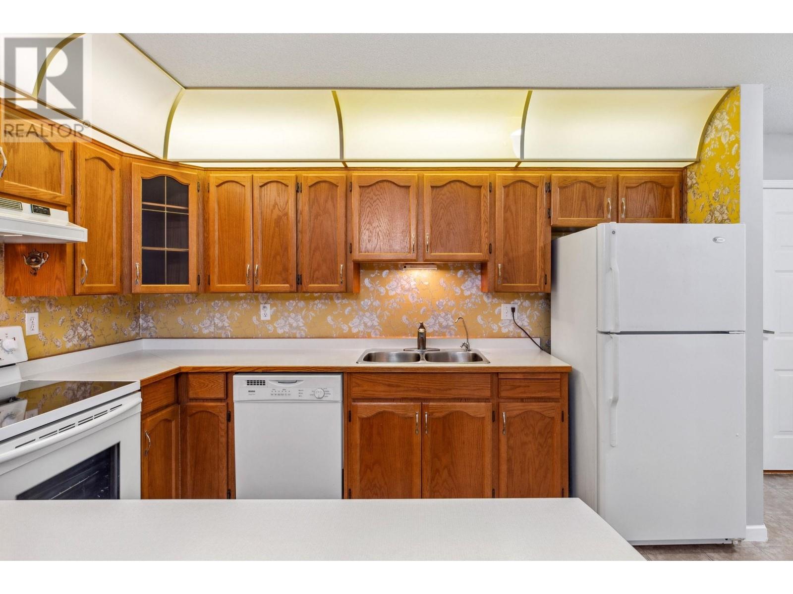 210 11601 227 Street, Maple Ridge, British Columbia  V2X 0J7 - Photo 14 - R2868801