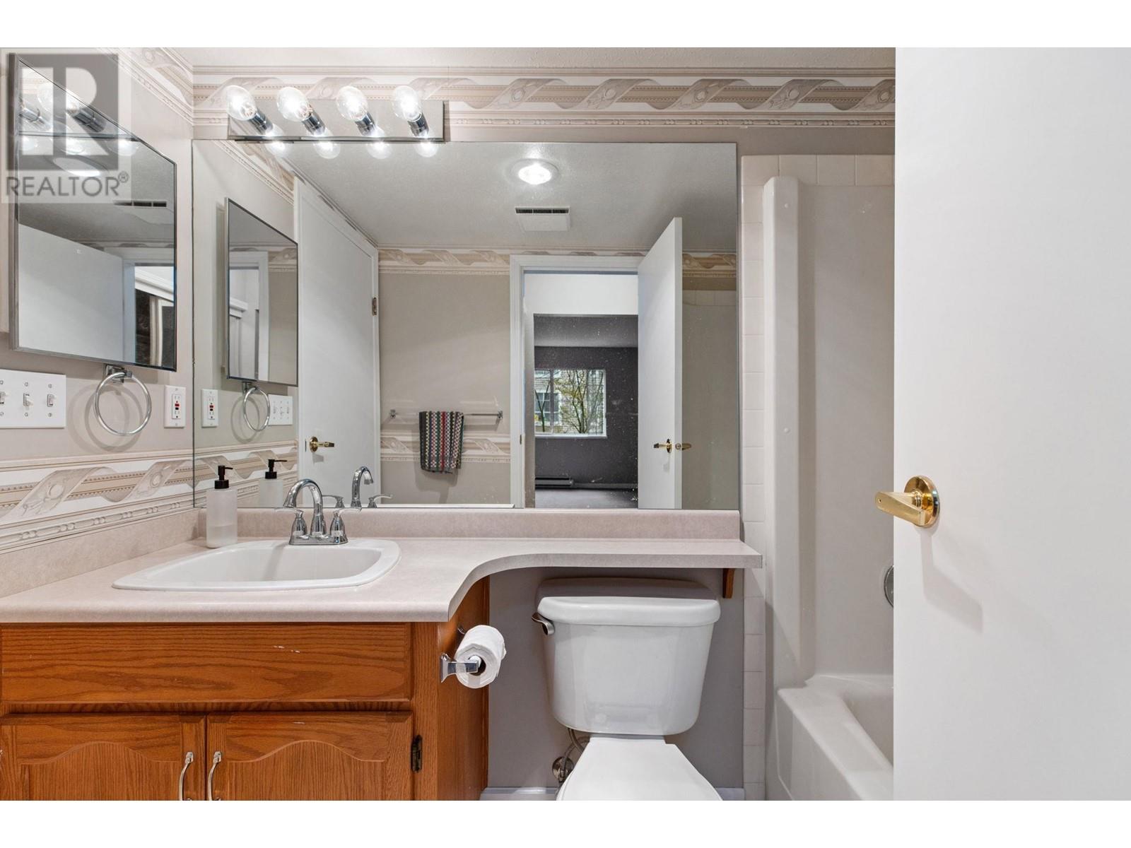 210 11601 227 Street, Maple Ridge, British Columbia  V2X 0J7 - Photo 17 - R2868801