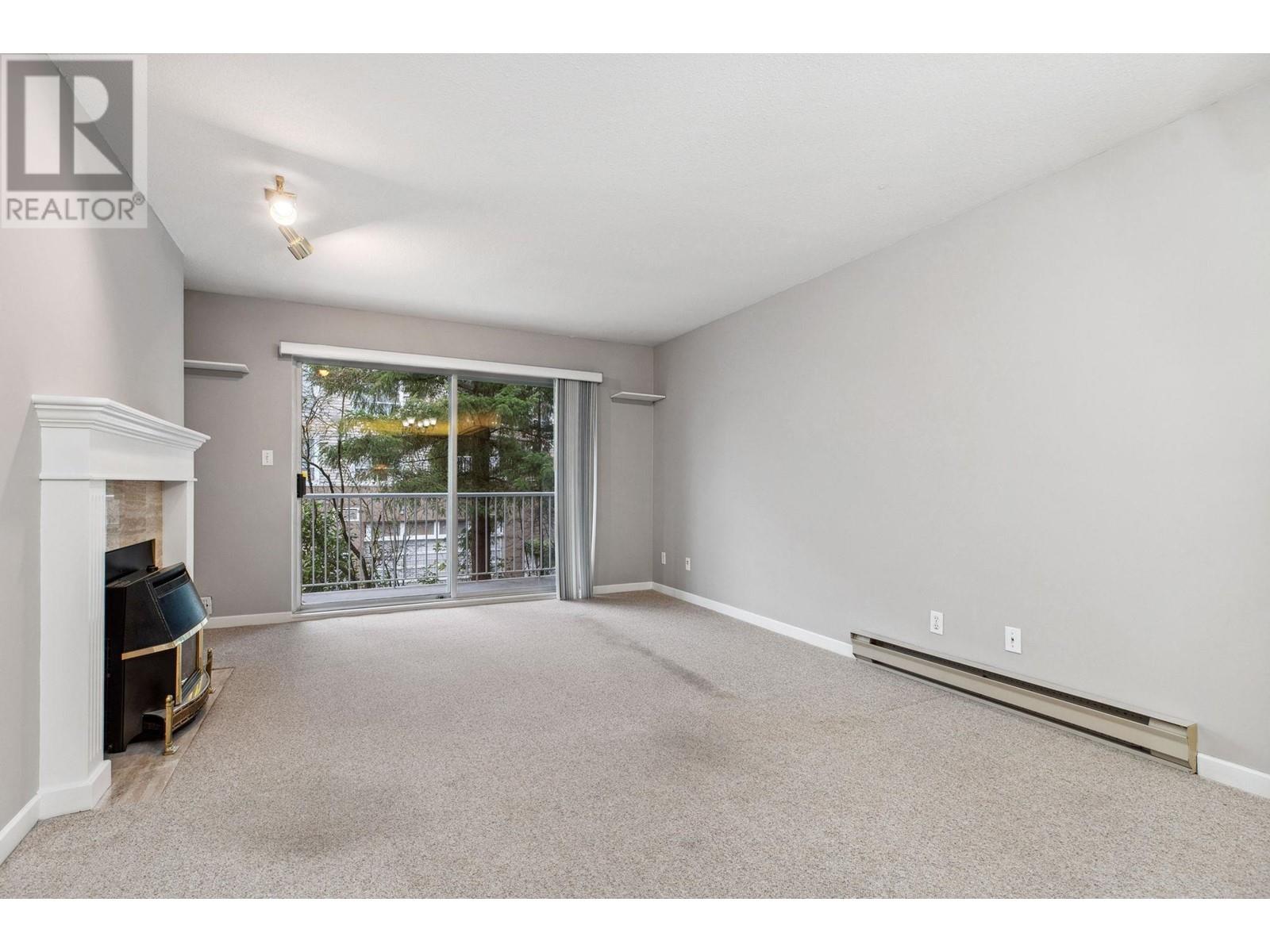 210 11601 227 Street, Maple Ridge, British Columbia  V2X 0J7 - Photo 2 - R2868801