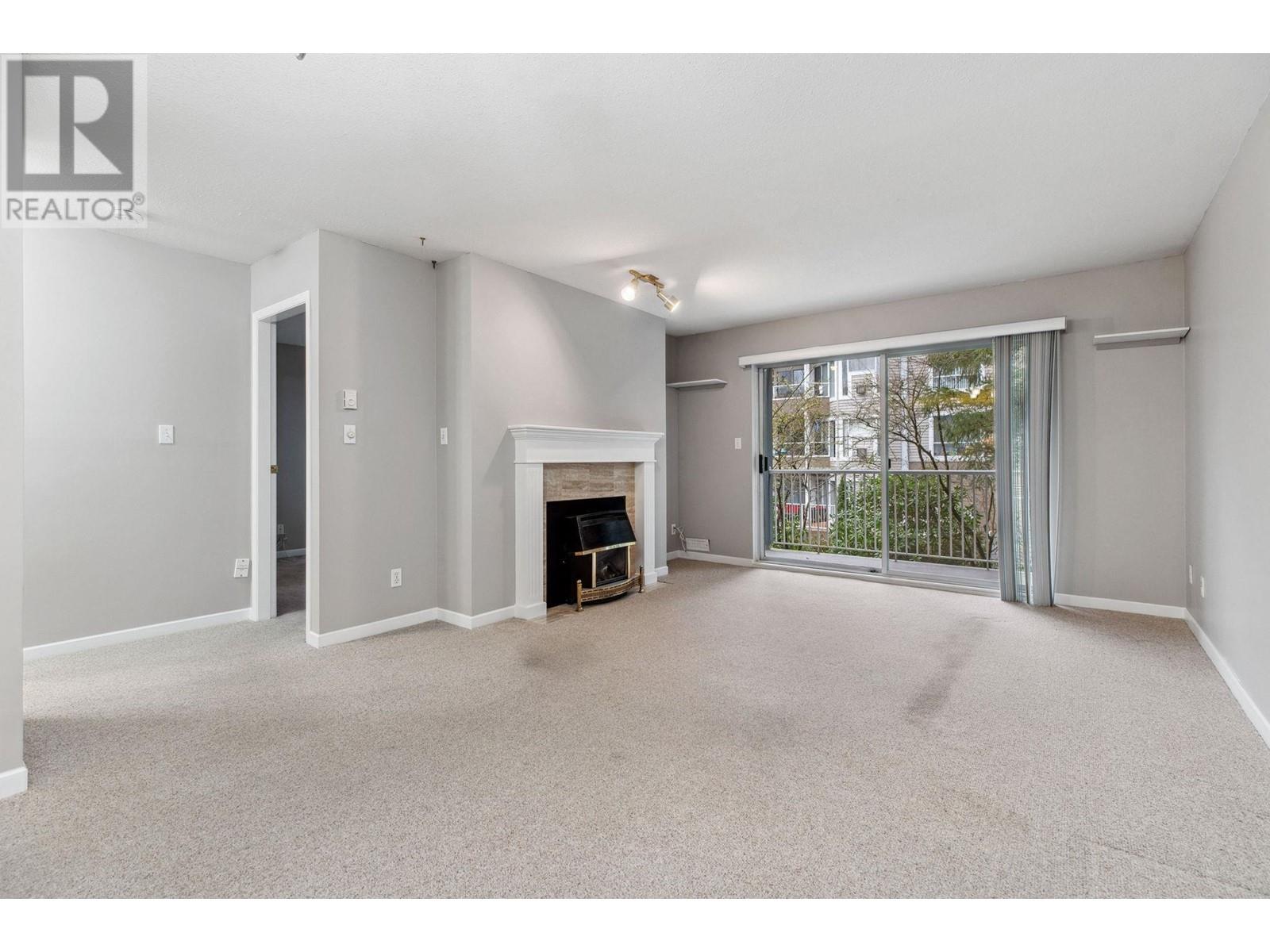 210 11601 227 Street, Maple Ridge, British Columbia  V2X 0J7 - Photo 4 - R2868801