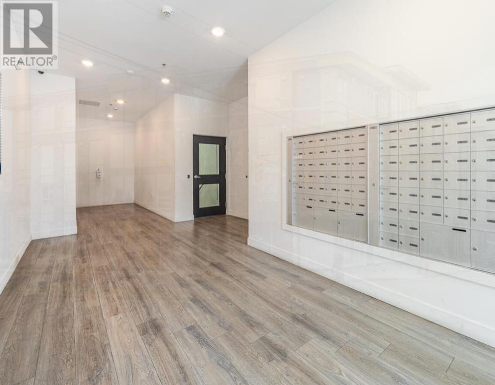 Ph2 2889 E 1st Avenue, Vancouver, British Columbia  V5M 0G2 - Photo 8 - R2868806