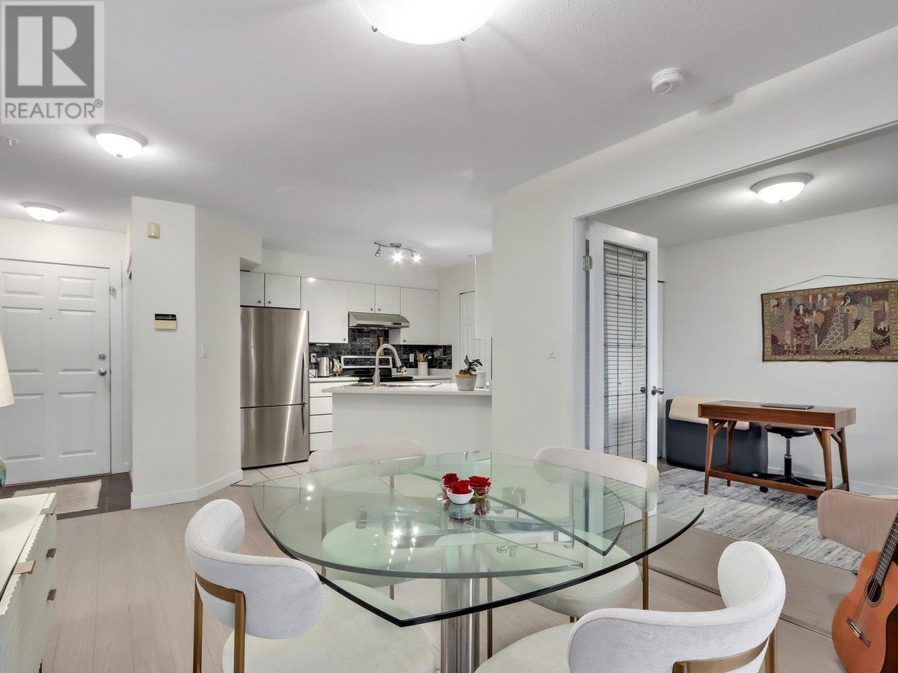 411 150 W 22nd Street, North Vancouver, British Columbia  V7M 3M4 - Photo 10 - R2868808