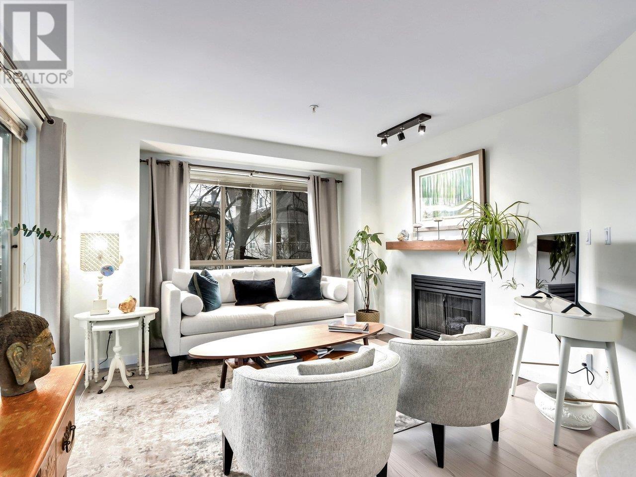 411 150 W 22nd Street, North Vancouver, British Columbia  V7M 3M4 - Photo 2 - R2868808