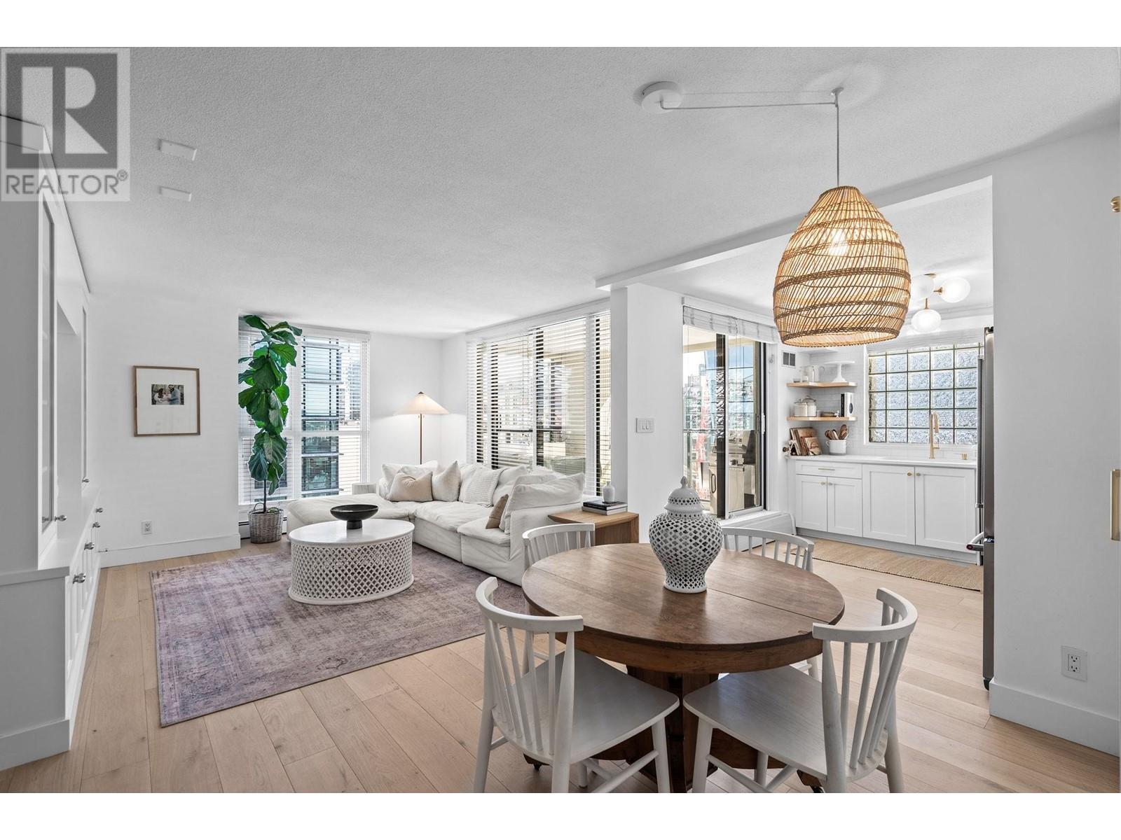 1404 1010 Burnaby Street, Vancouver, British Columbia  V6E 4L8 - Photo 4 - R2868811