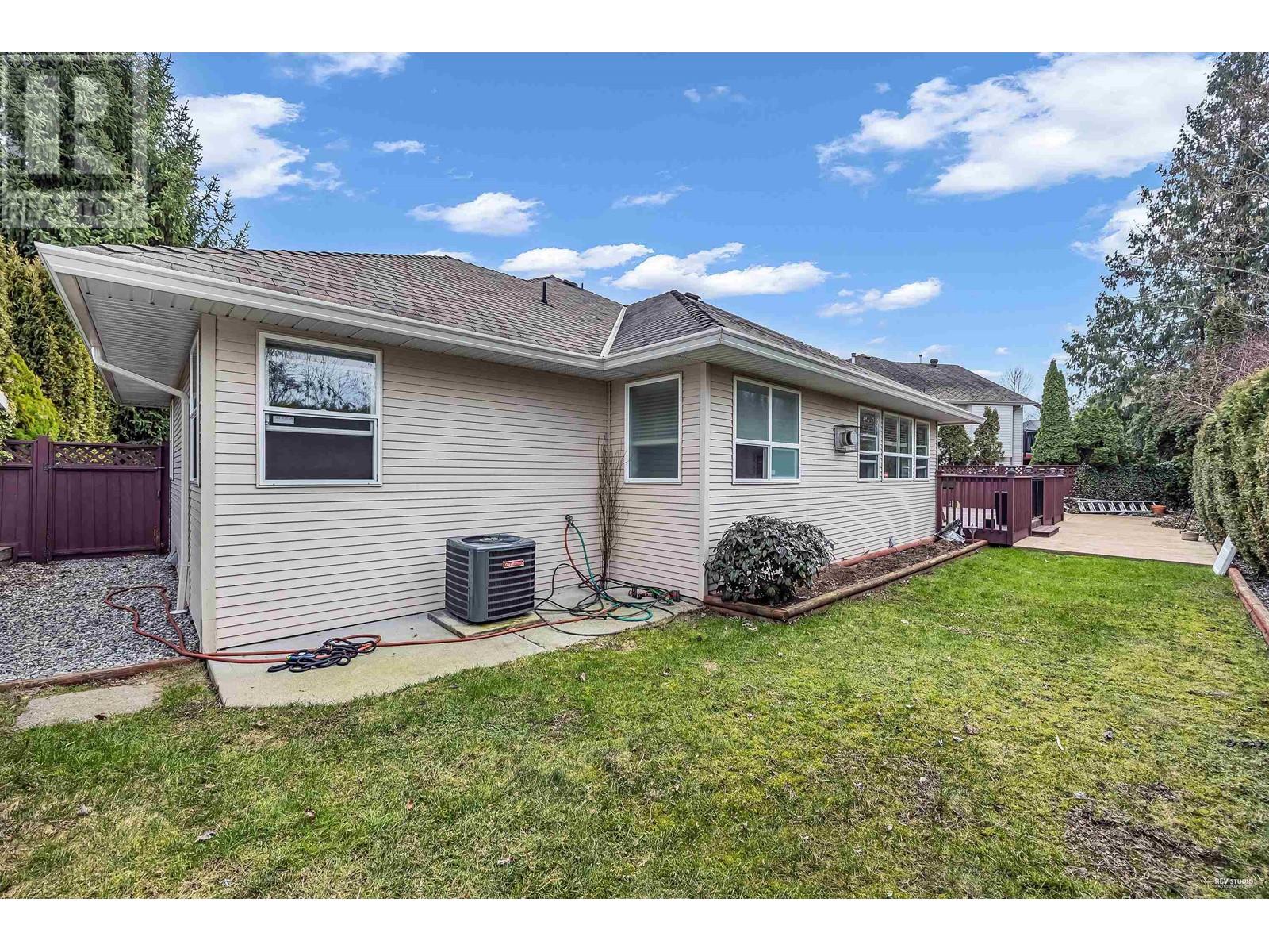 23800 122 Avenue, Maple Ridge, British Columbia  V4R 1N2 - Photo 18 - R2868723