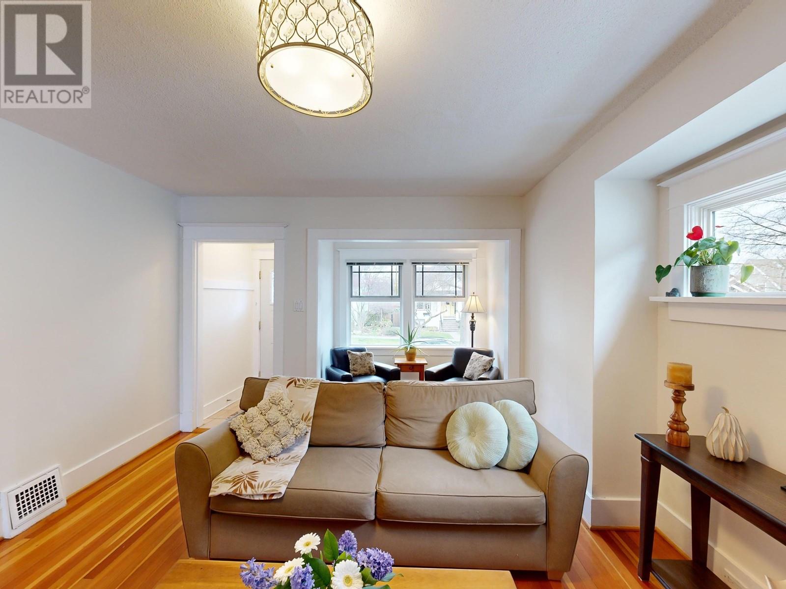 3493 Triumph Street, Vancouver, British Columbia  V5K 1T9 - Photo 10 - R2868729