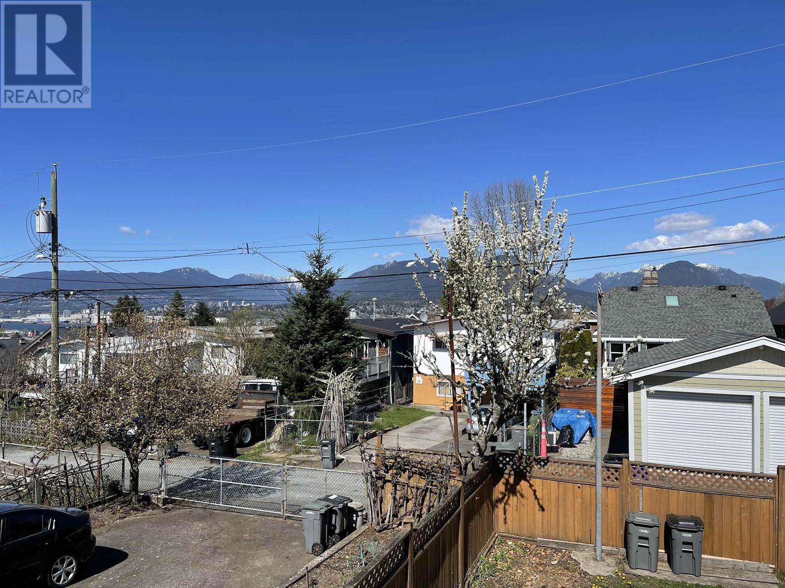 3493 Triumph Street, Vancouver, British Columbia  V5K 1T9 - Photo 5 - R2868729