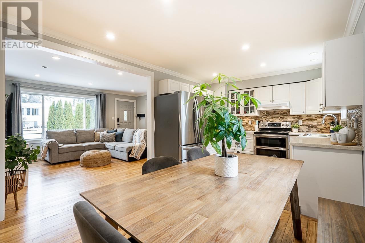 20984 118 Avenue, Maple Ridge, British Columbia  V2X 2M7 - Photo 13 - R2868733