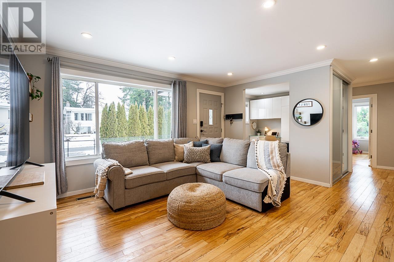 20984 118 Avenue, Maple Ridge, British Columbia  V2X 2M7 - Photo 5 - R2868733