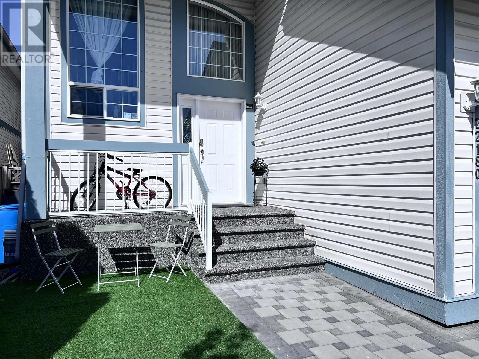 22180 Chaldecott Drive, Richmond, British Columbia  V6V 2S8 - Photo 2 - R2868737