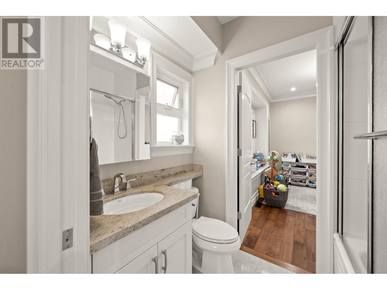 6742 Fulton Avenue, Burnaby, British Columbia  V5E 3H1 - Photo 15 - R2868738