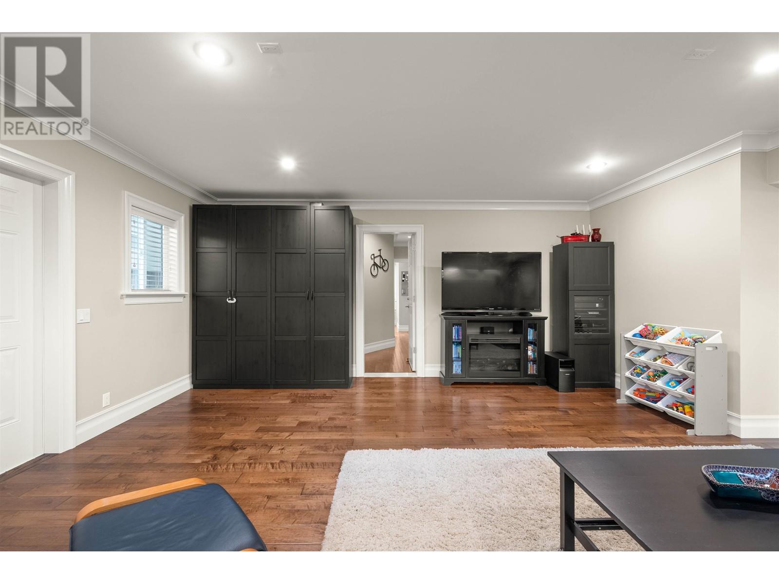 6742 Fulton Avenue, Burnaby, British Columbia  V5E 3H1 - Photo 25 - R2868738