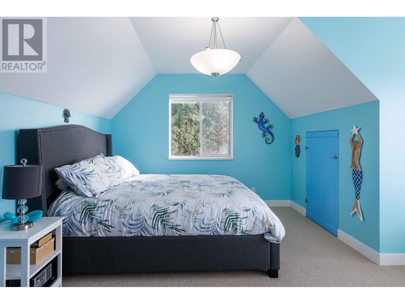 6643 Sunshine Coast Highway, Sechelt, British Columbia  V7Z 0M9 - Photo 21 - R2868752