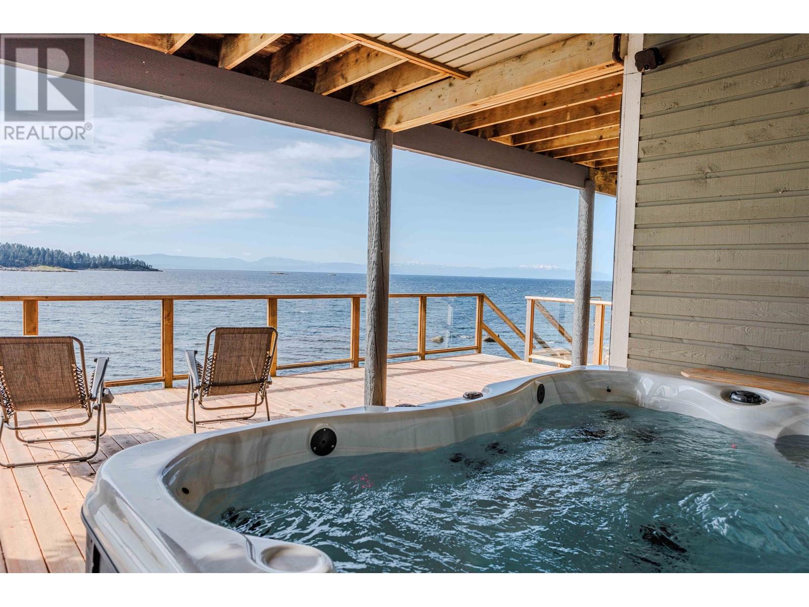 6643 Sunshine Coast Highway, Sechelt, British Columbia  V7Z 0M9 - Photo 30 - R2868752