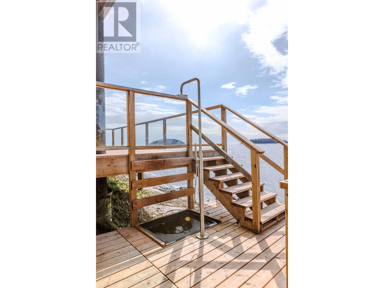 6643 Sunshine Coast Highway, Sechelt, British Columbia  V7Z 0M9 - Photo 34 - R2868752