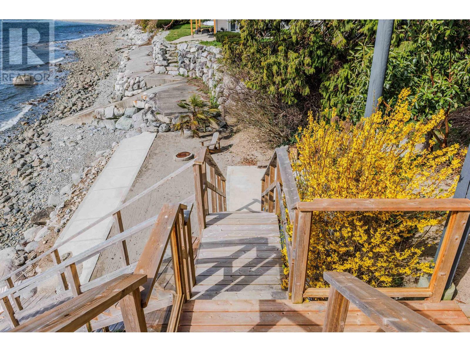 6643 Sunshine Coast Highway, Sechelt, British Columbia  V7Z 0M9 - Photo 35 - R2868752
