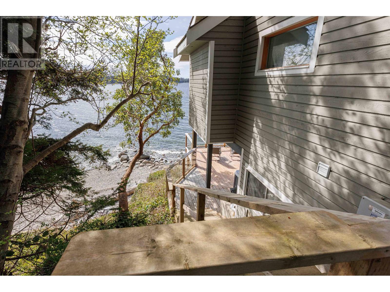 6643 Sunshine Coast Highway, Sechelt, British Columbia  V7Z 0M9 - Photo 37 - R2868752