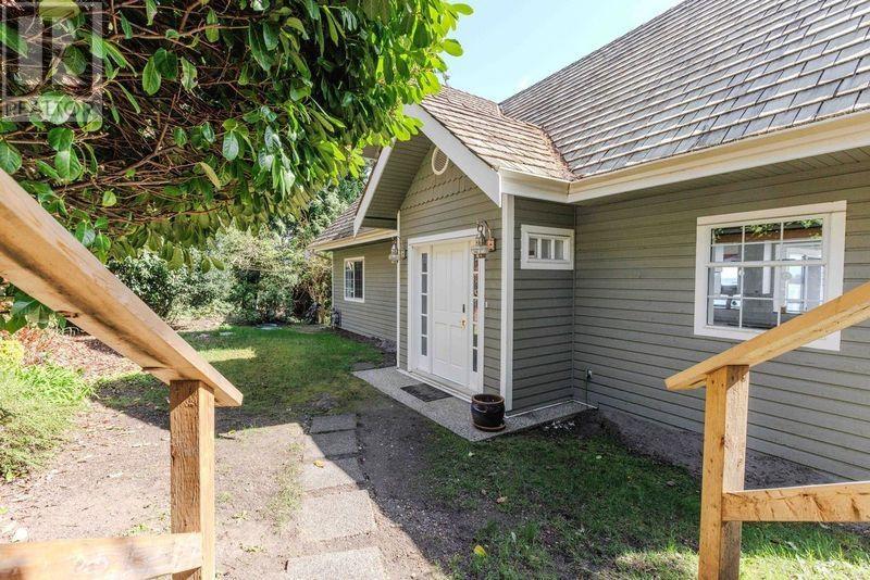 6643 Sunshine Coast Highway, Sechelt, British Columbia  V7Z 0M9 - Photo 39 - R2868752
