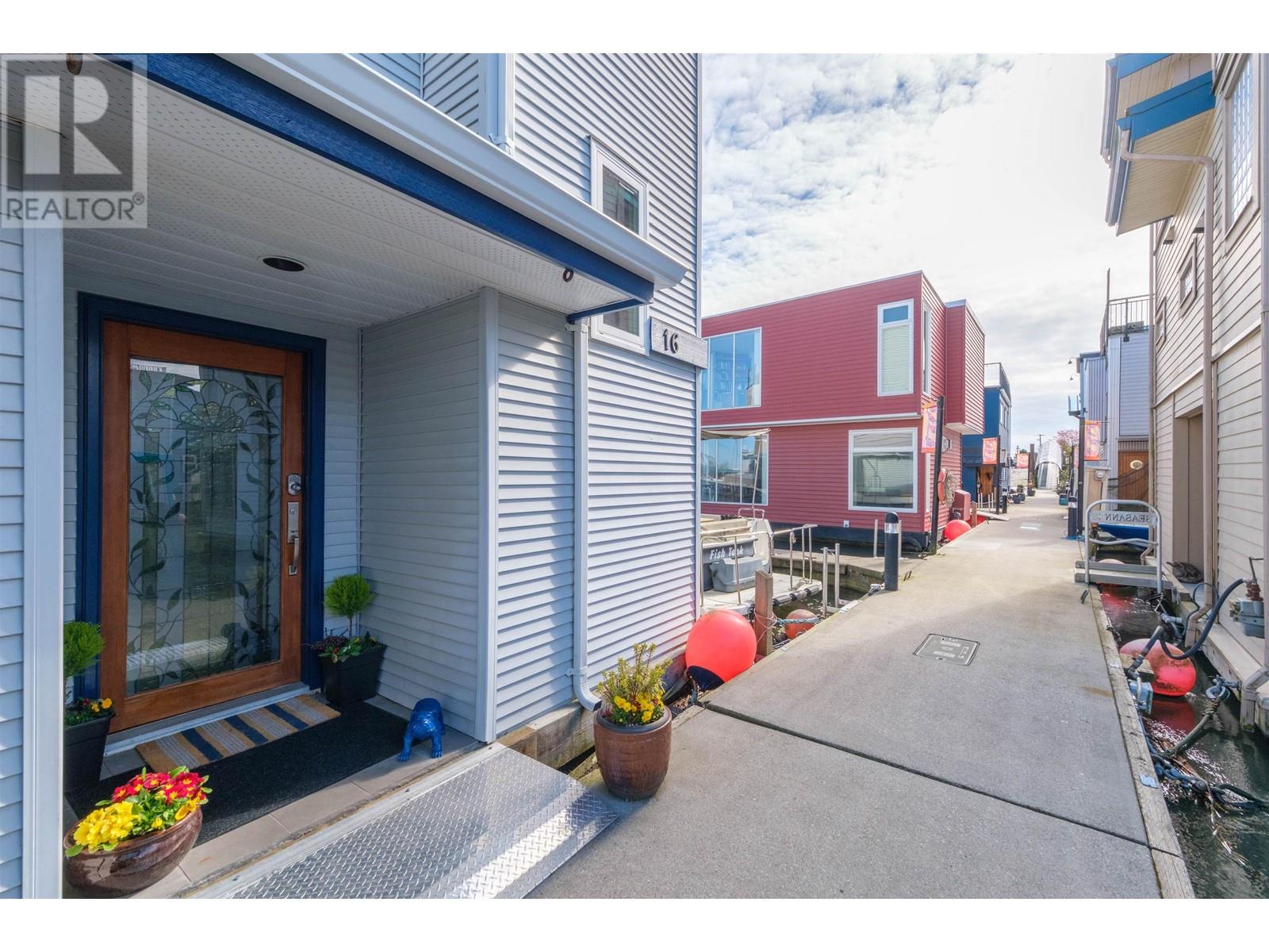 16 3473 W River Road, Delta, British Columbia  V4K 5E9 - Photo 2 - R2868790