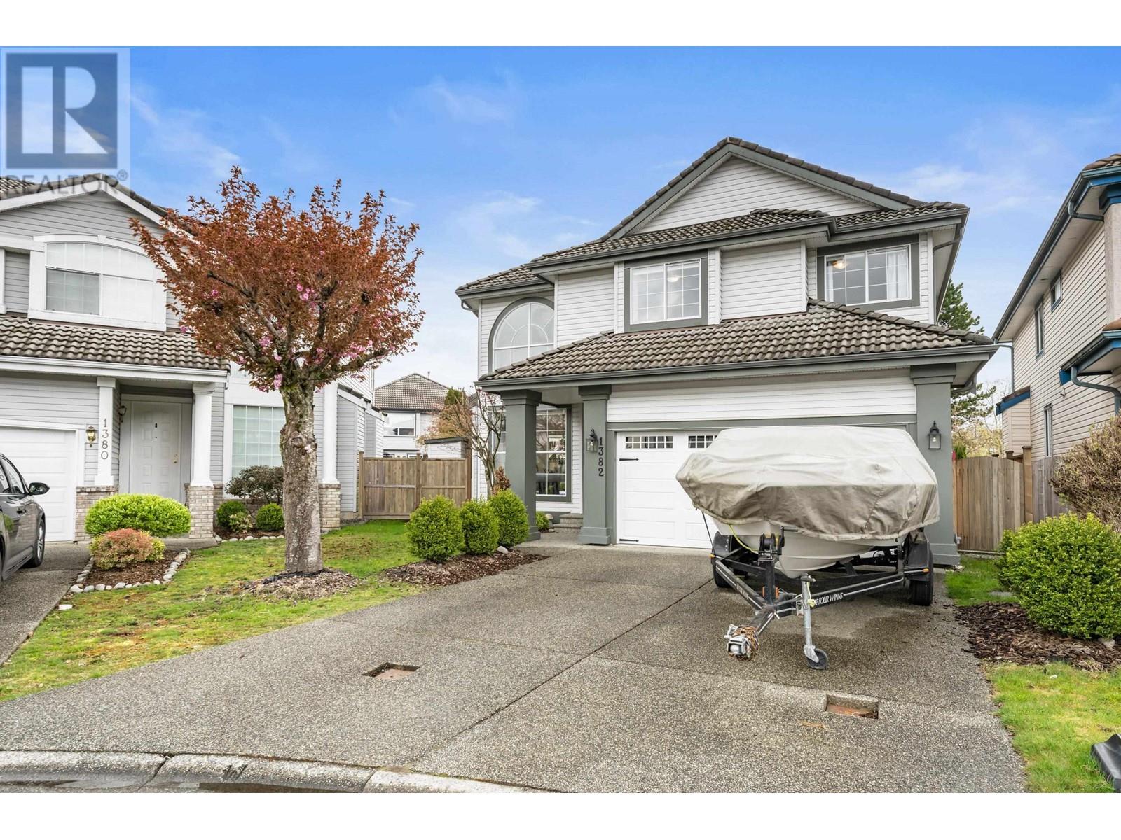 1382 Rhine Close, Port Coquitlam, British Columbia  V3B 7V9 - Photo 2 - R2868814