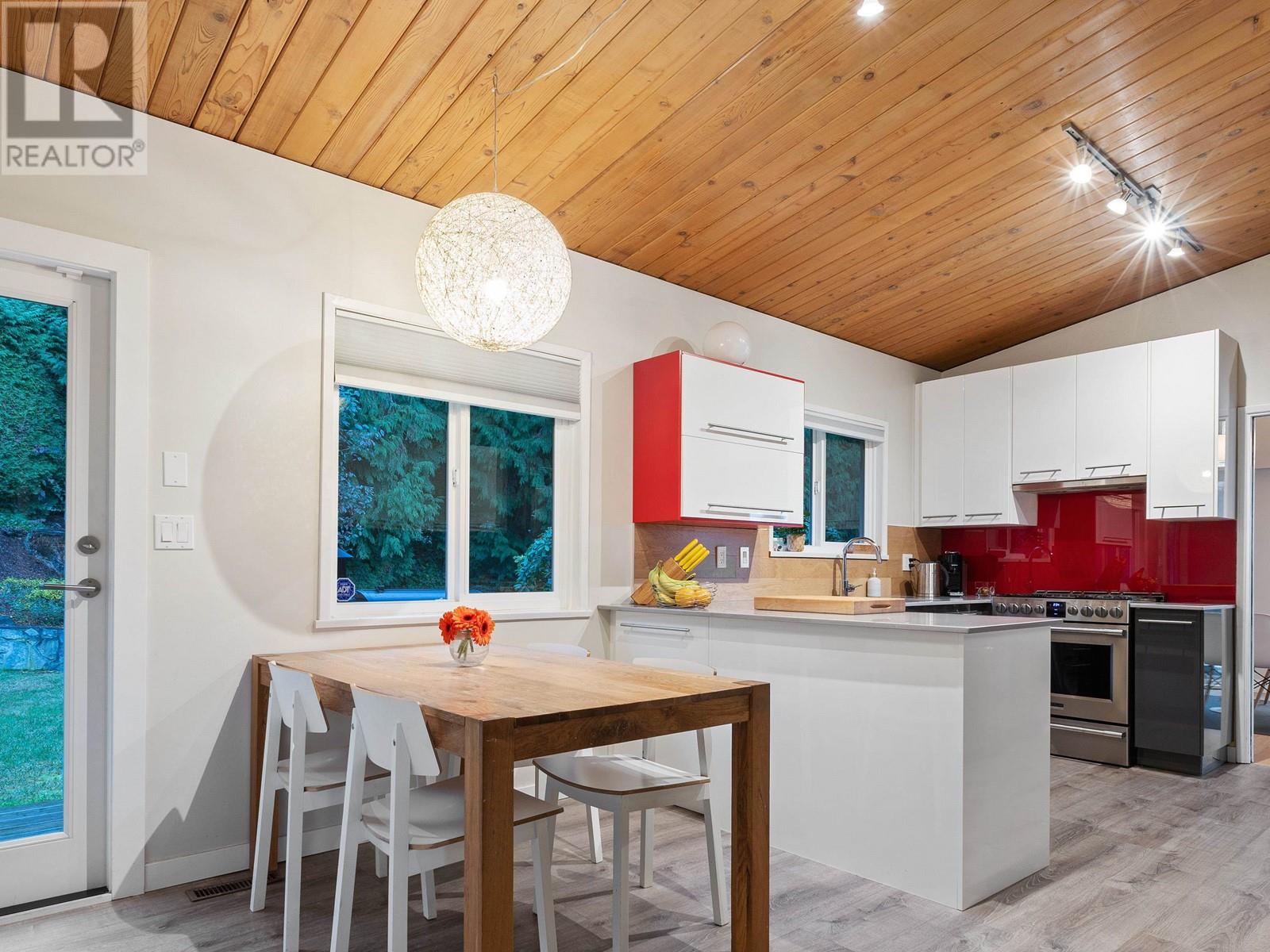 2929 Altamont Crescent, West Vancouver, British Columbia  V7V 3B9 - Photo 16 - R2868838