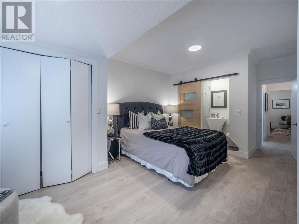 1472 Fulton Avenue, West Vancouver, British Columbia  V7T 1P1 - Photo 6 - R2868839