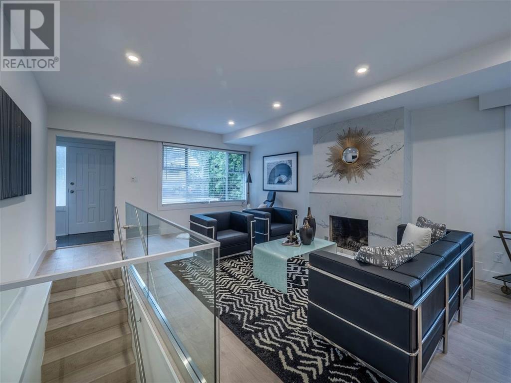 1472 Fulton Avenue, West Vancouver, British Columbia  V7T 1P1 - Photo 9 - R2868839