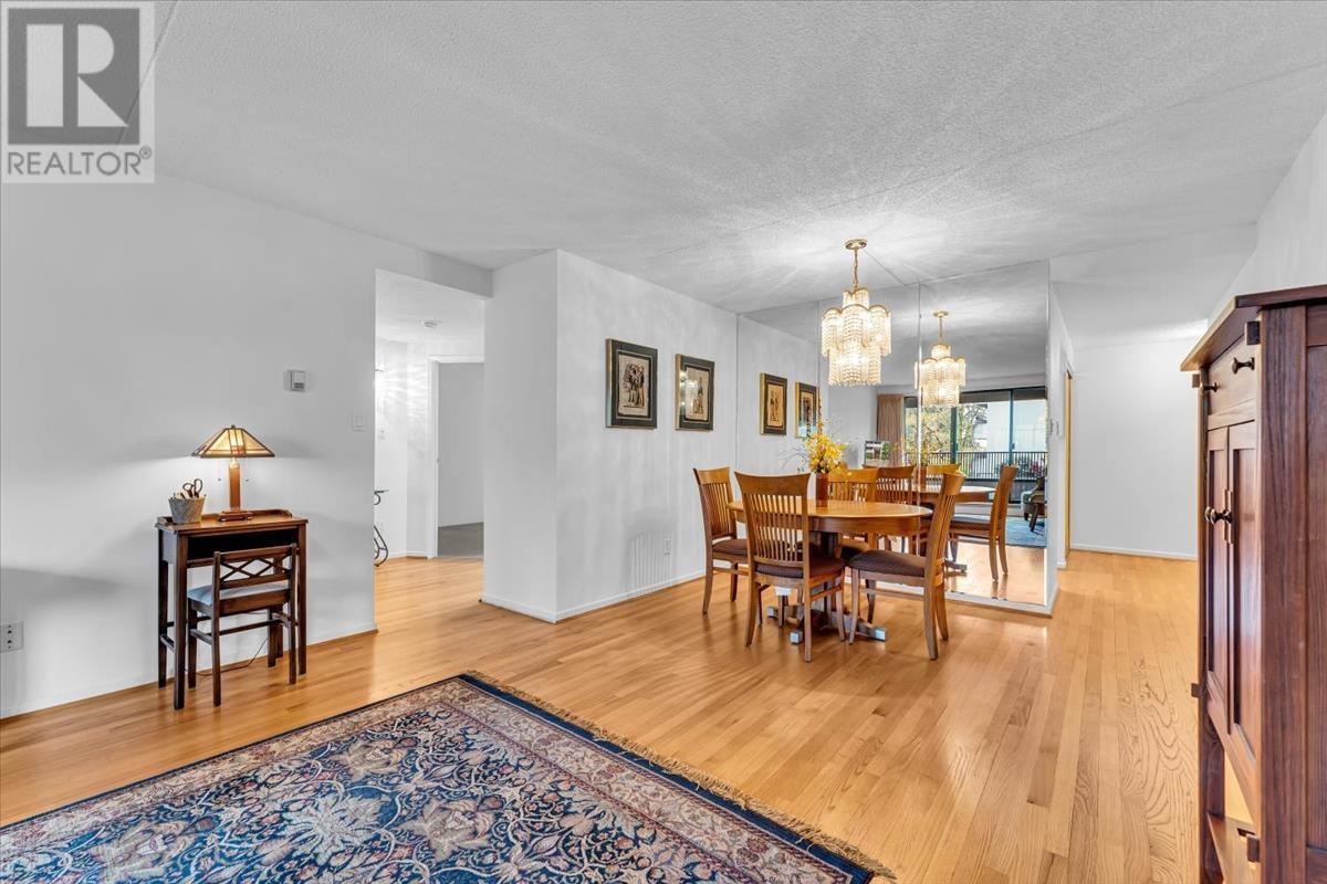 206 4134 Maywood Street, Burnaby, British Columbia  V5H 4C9 - Photo 5 - R2868698