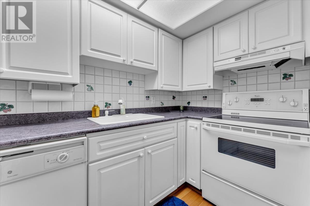 206 4134 Maywood Street, Burnaby, British Columbia  V5H 4C9 - Photo 7 - R2868698