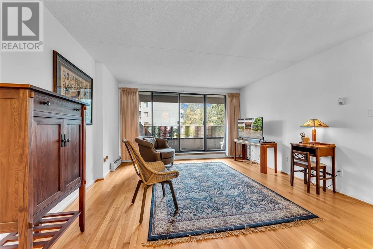206 4134 Maywood Street, Burnaby, British Columbia  V5H 4C9 - Photo 4 - R2868698