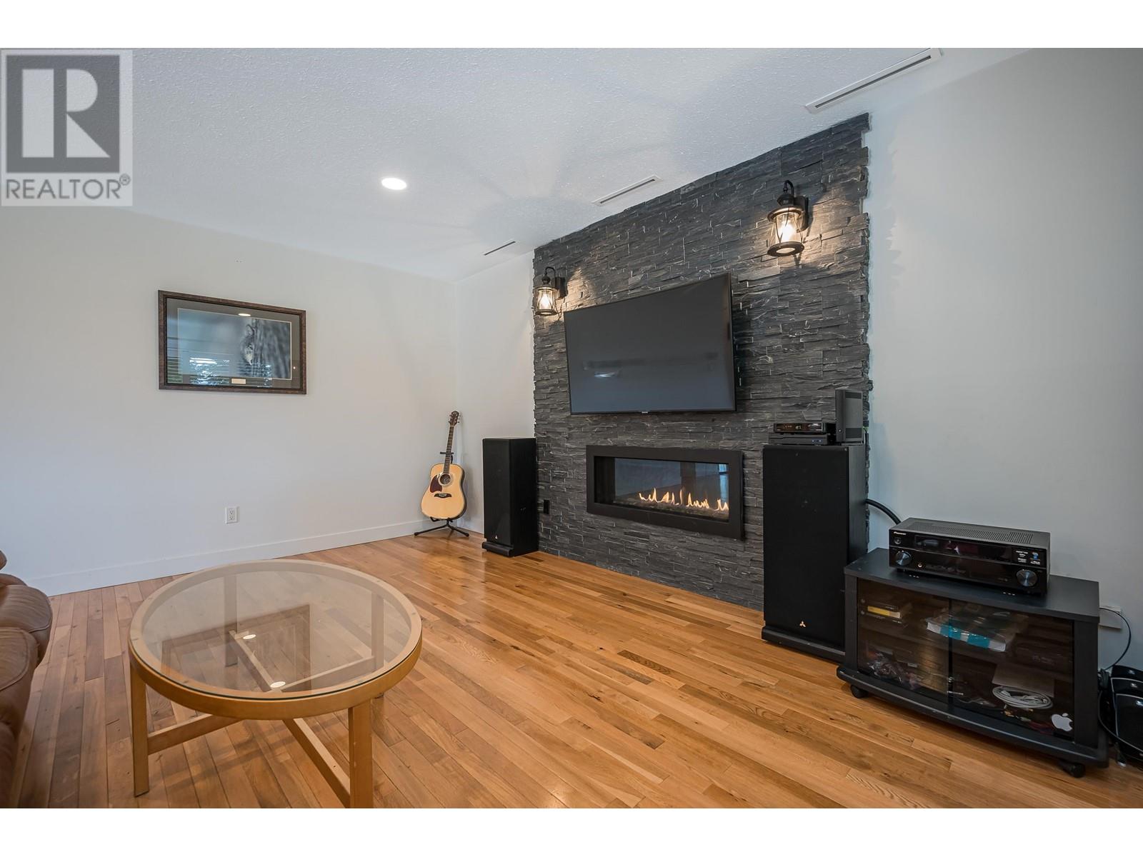 21092 Stonehouse Avenue, Maple Ridge, British Columbia  V2X 8L9 - Photo 4 - R2867205