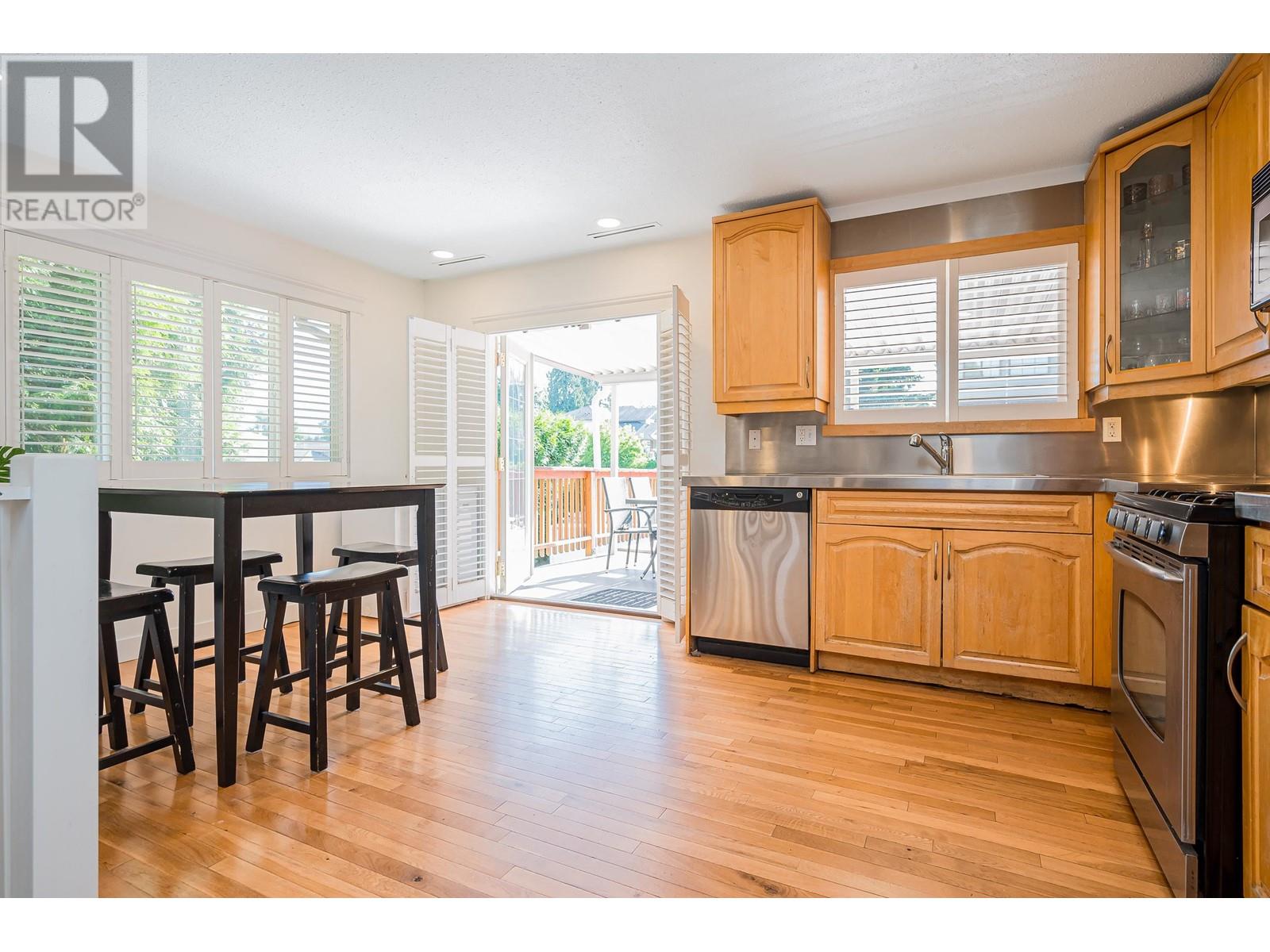 21092 Stonehouse Avenue, Maple Ridge, British Columbia  V2X 8L9 - Photo 8 - R2867205