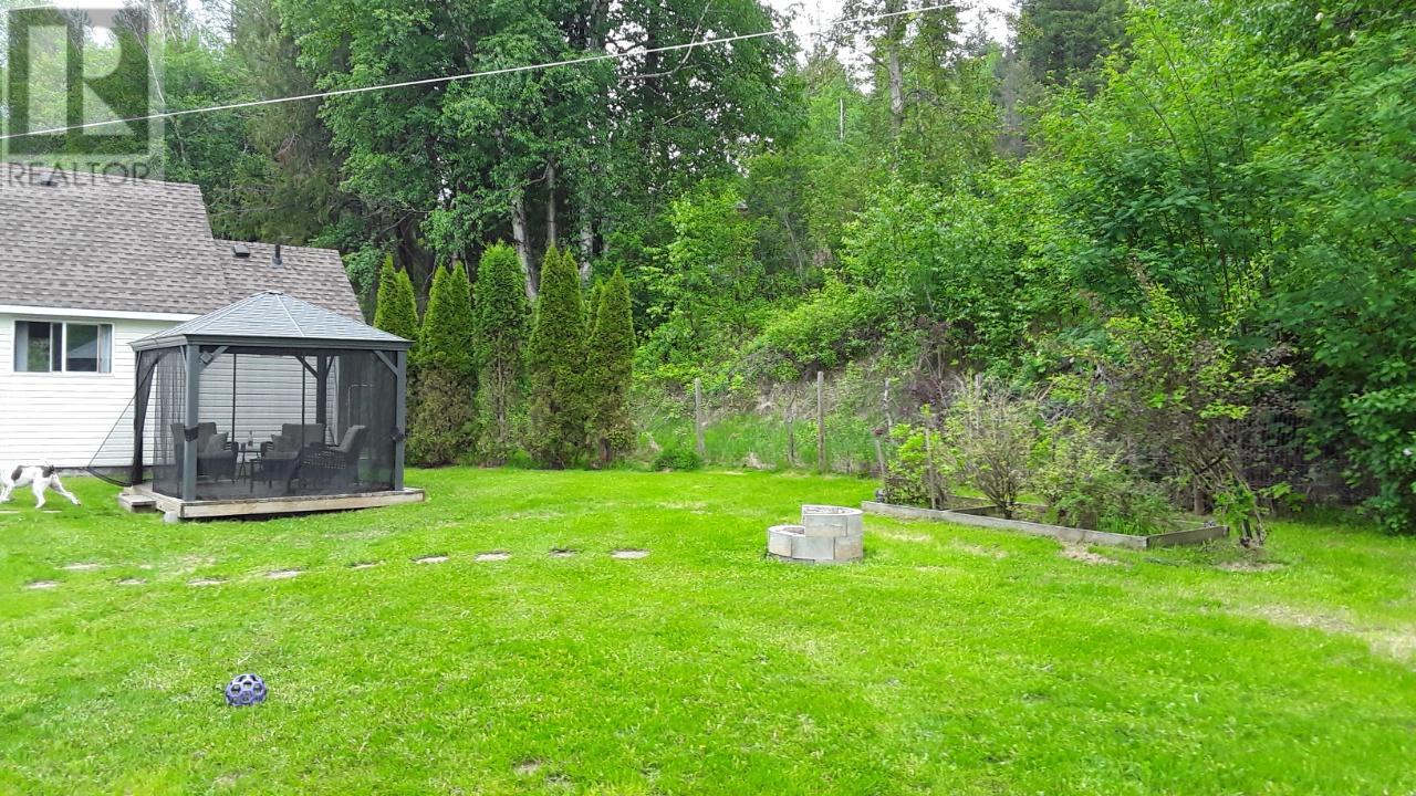 106e N. Thompson Highway E, Clearwater, British Columbia  V0E 1N2 - Photo 38 - 177697