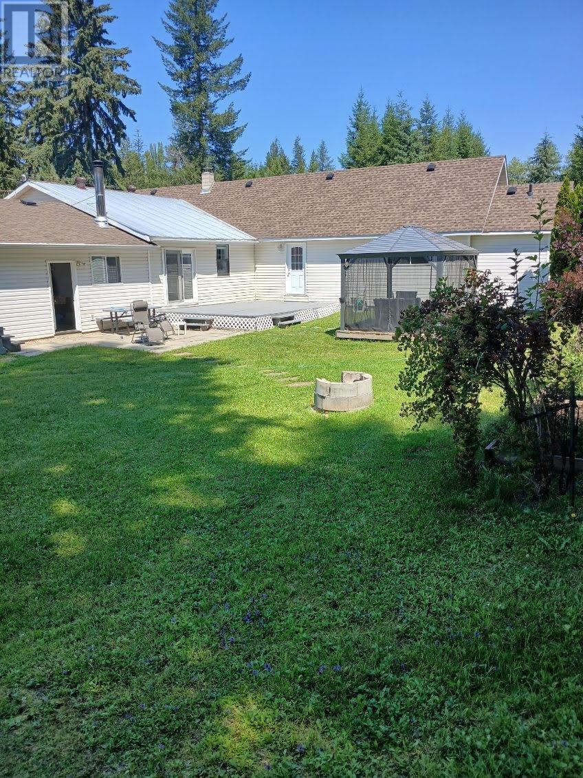 106e N. Thompson Highway E, Clearwater, British Columbia  V0E 1N2 - Photo 39 - 177697