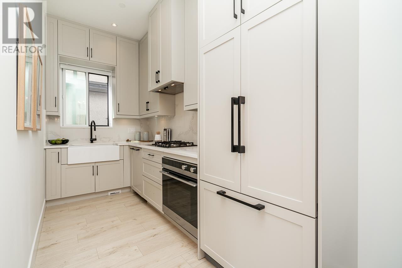 1 3468 Pandora Street, Vancouver, British Columbia  V5K 1W8 - Photo 11 - R2868847