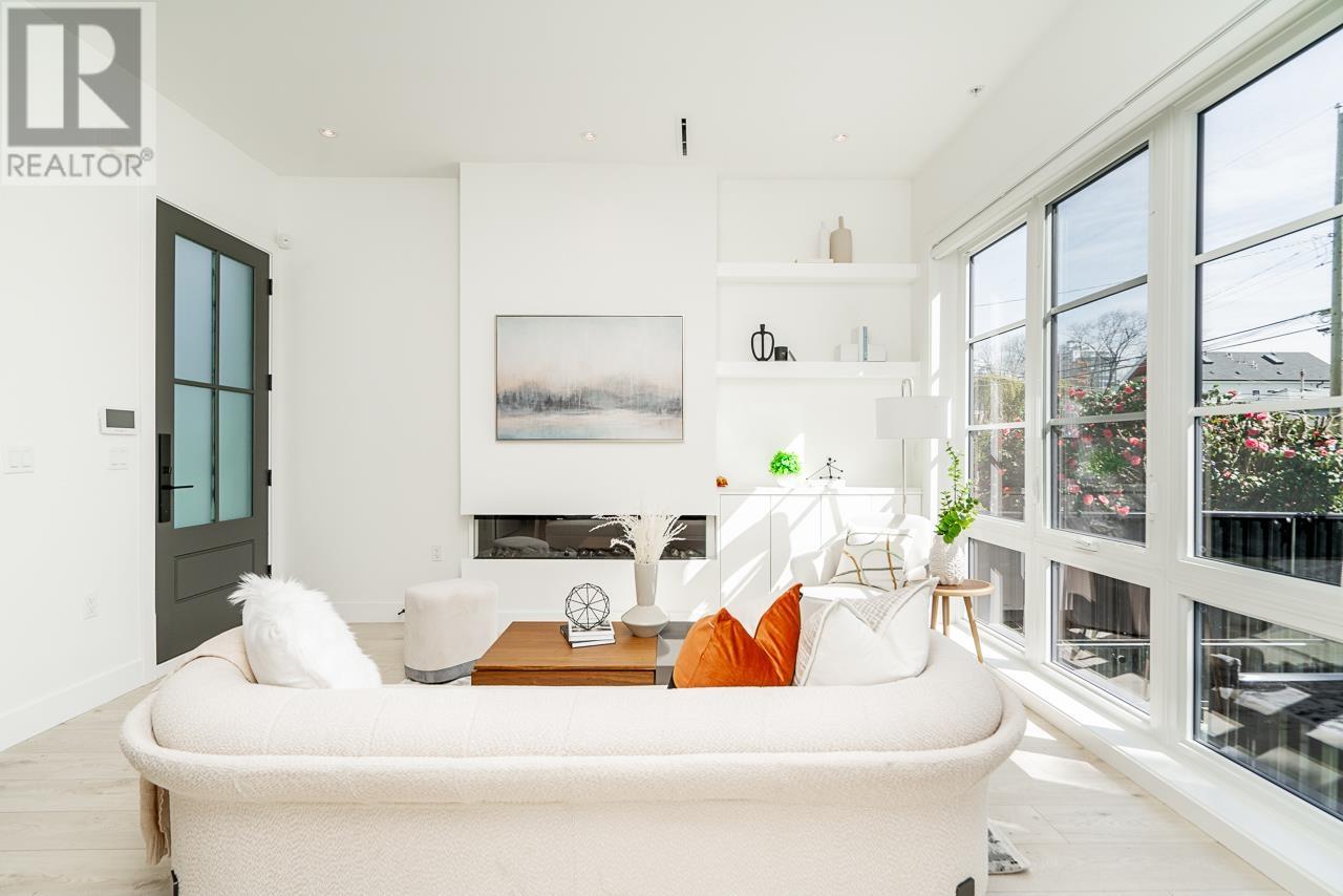1 3468 Pandora Street, Vancouver, British Columbia  V5K 1W8 - Photo 6 - R2868847