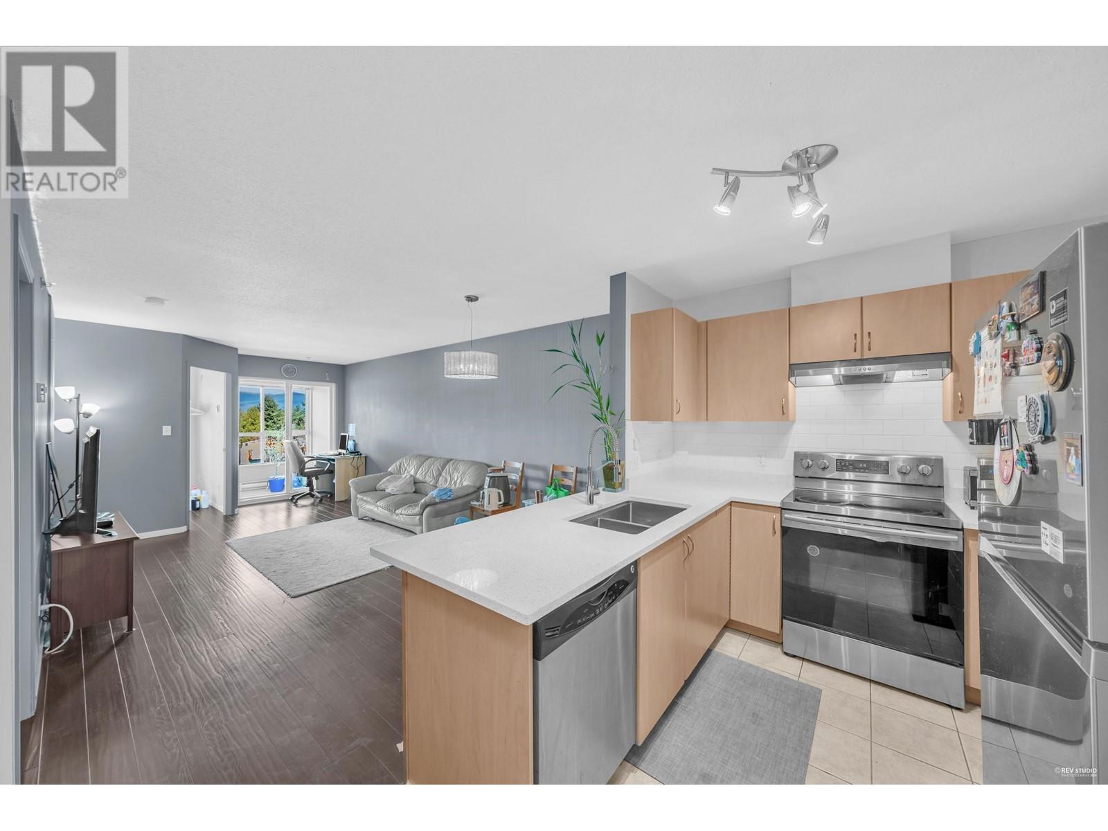 Ph10 5438 Rupert Street, Vancouver, British Columbia  V5R 2K3 - Photo 14 - R2868877