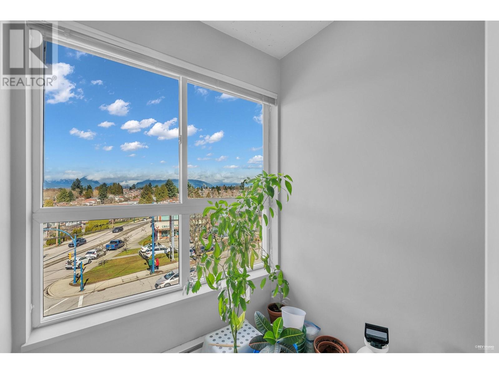 Ph10 5438 Rupert Street, Vancouver, British Columbia  V5R 2K3 - Photo 8 - R2868877