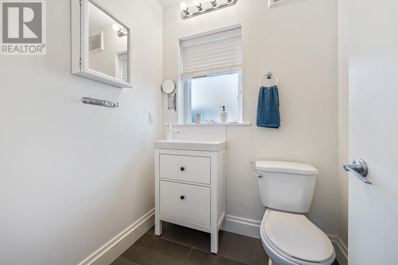 836 838 E 11th Avenue, Vancouver, British Columbia  V5T 2E6 - Photo 14 - R2868874