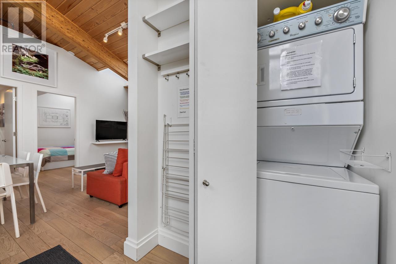 836 838 E 11th Avenue, Vancouver, British Columbia  V5T 2E6 - Photo 17 - R2868874