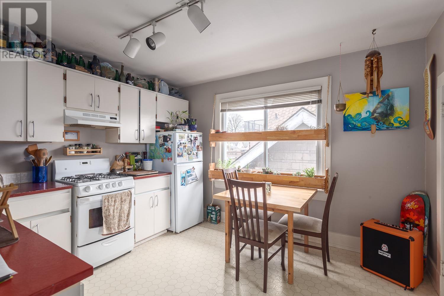 836 838 E 11th Avenue, Vancouver, British Columbia  V5T 2E6 - Photo 35 - R2868874