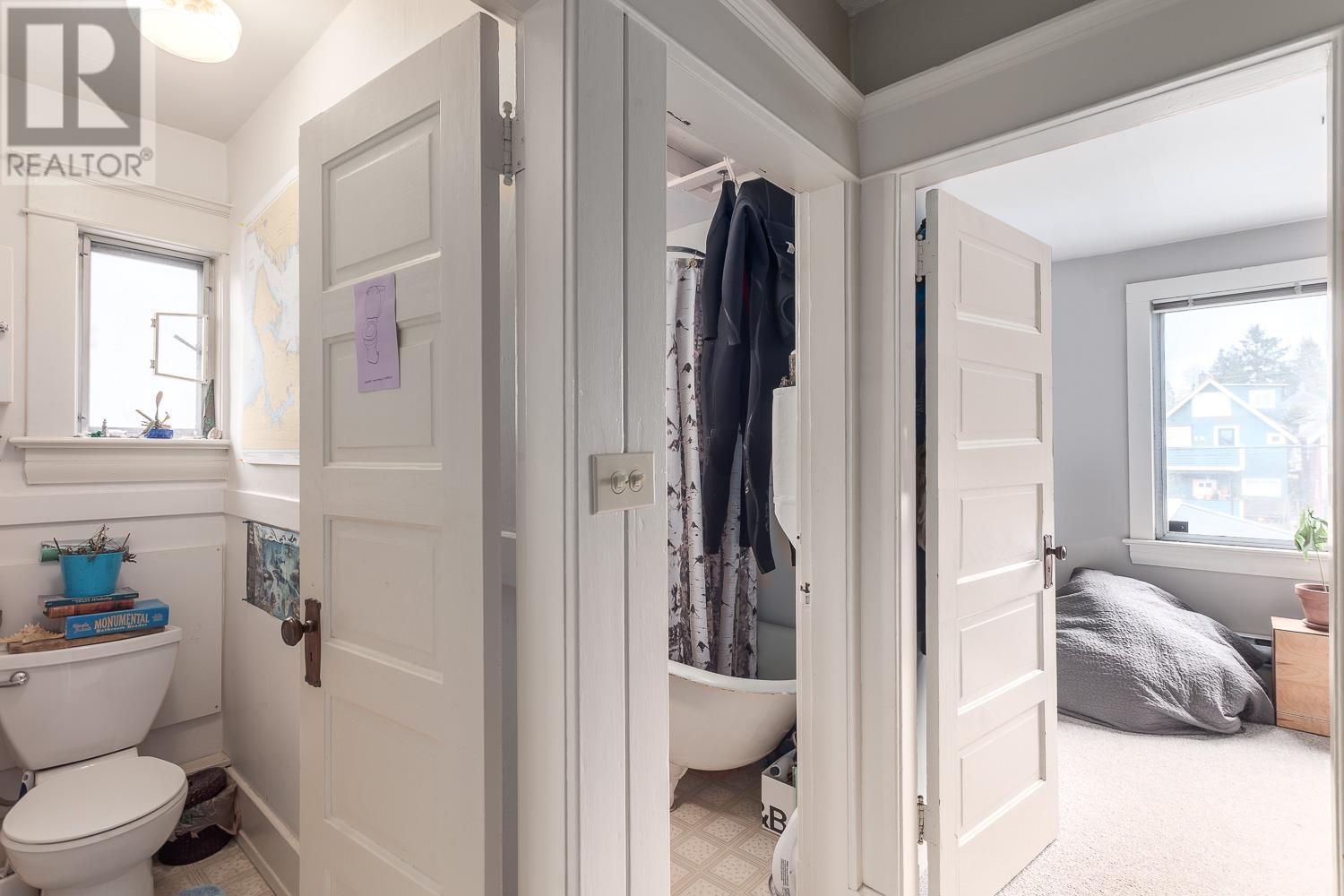 836 838 E 11th Avenue, Vancouver, British Columbia  V5T 2E6 - Photo 36 - R2868874