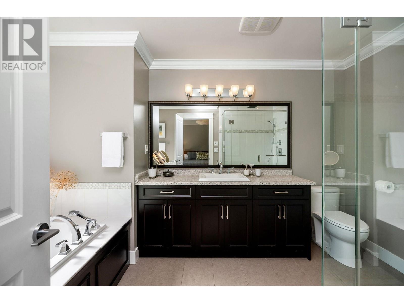 708 Regan Avenue, Coquitlam, British Columbia  V3J 3A6 - Photo 25 - R2868887