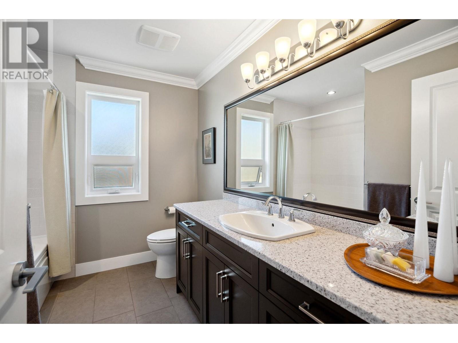 708 Regan Avenue, Coquitlam, British Columbia  V3J 3A6 - Photo 29 - R2868887