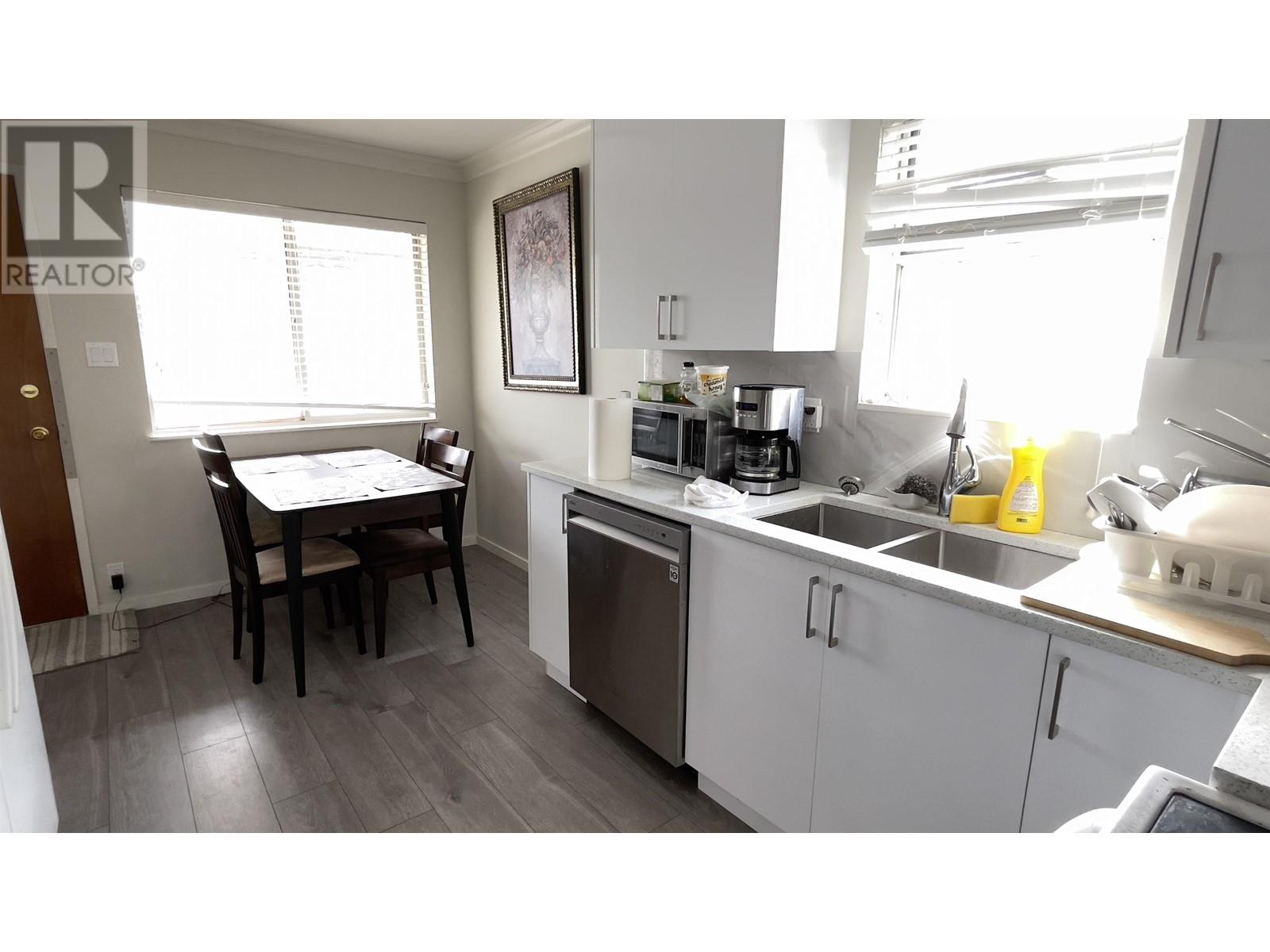 2618 Waverley Avenue, Vancouver, British Columbia  V5S 1E7 - Photo 7 - R2868897