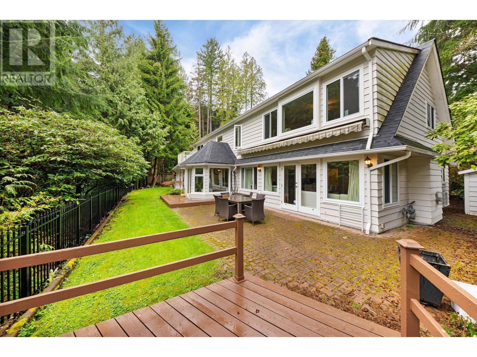 71 Deep Dene Road, West Vancouver, British Columbia  V7S 1A1 - Photo 12 - R2868909