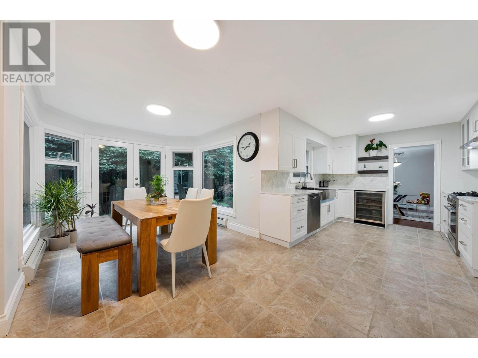 71 Deep Dene Road, West Vancouver, British Columbia  V7S 1A1 - Photo 13 - R2868909
